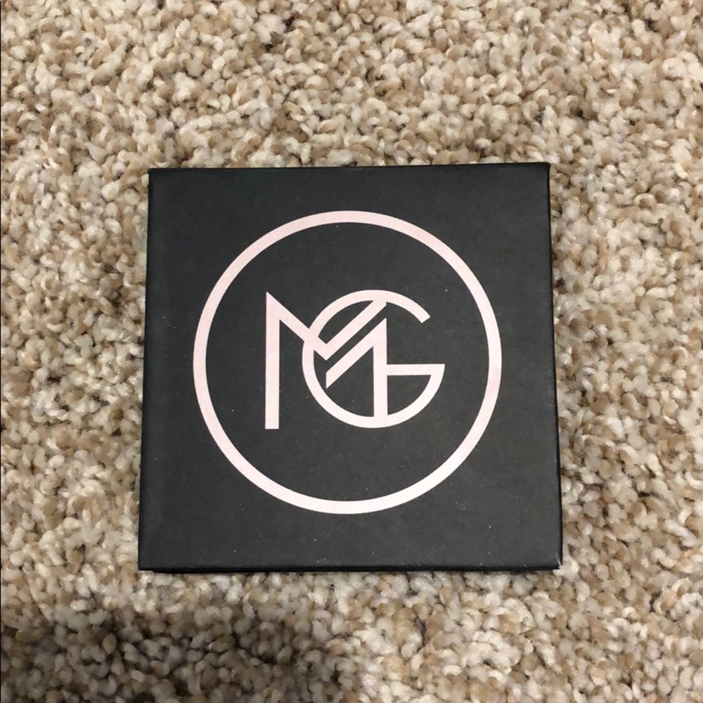 Makeup geek eyeshadow palette